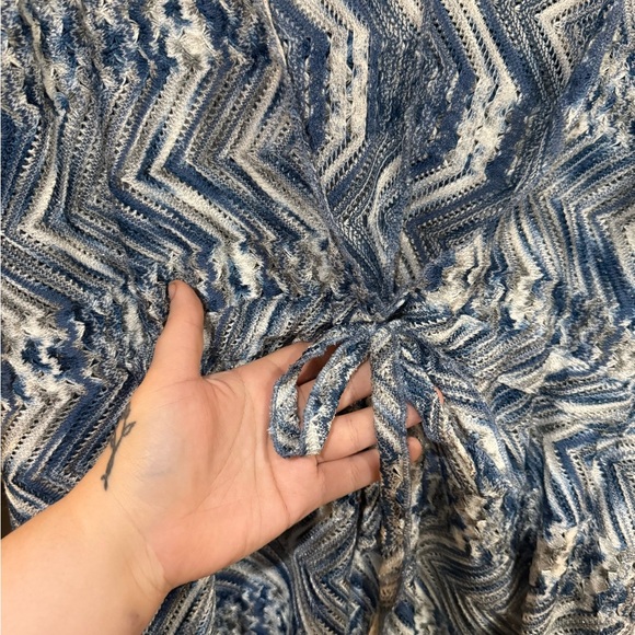 BECCA Blue and White Swim Coverup size xs - Picture 5 of 9